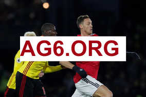 当值主裁：科林斯应被吹罚干扰球，科尔咒骂裁判导致被驱逐